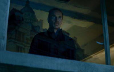 Michael Fassbender is an assassin in first trailer for David Fincher’s ‘The Killer’ - www.nme.com - France