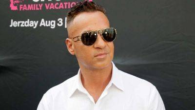Mike 'The Situation' Sorrentino Shares How He Maintains Sobriety While Filming 'Jersey Shore' (Exclusive) - www.etonline.com - New York - Jersey