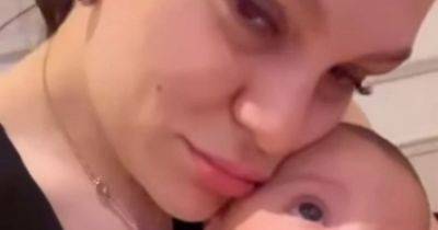 Jessie J 'hasn't slept for days' and is 'delusional' while parenting new baby alone - www.ok.co.uk