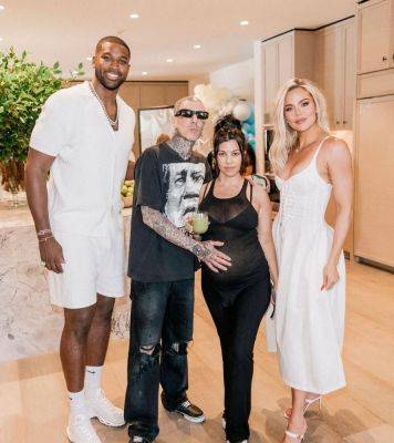 Khloé Kardashian Poses With Ex Tristan Thompson As She Shares Pics From Son Tatum’s Lavish 1st Birthday Party - etcanada.com - Chicago