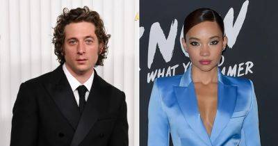 Jeremy Allen White Packs on PDA With Ashley Moore 1 Week After Outing With Estranged Wife Addison Timlin - www.usmagazine.com - Los Angeles - county Ashley - city Moore, county Ashley