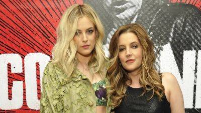 Riley Keough Recalls Her Last Dinner With Lisa Marie Presley, Shares How She Wants Her Mom to be Remembered - www.etonline.com