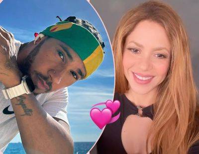 Shakira & Lewis Hamilton ARE 'More Than Friends' After 'Secret' Ibiza Trip! - perezhilton.com - Britain - Spain