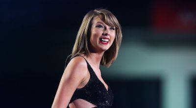 7 Clues Taylor Swift Will Announce '1989' Re-Recording at Final L.A. Show of Eras Tour - www.justjared.com - Los Angeles
