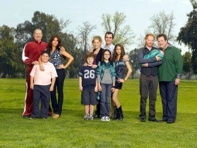 ‘Modern Family’ Finally Gets On TBS On Non-Exclusive Basis, Completing Net’s Comedy Collection - deadline.com - USA