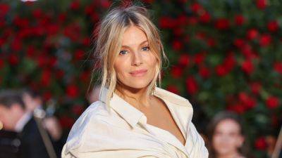 Sienna Miller Flaunted Her Baby Bump—and Looked Radiant Doing It—at Vogue World - www.glamour.com - London - county Stone