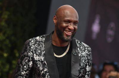 Lamar Odom Involved In Car Wreck, Smashes Into Parked Cars - etcanada.com - Los Angeles - county Lamar - county Parke