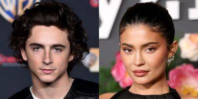 Kylie Jenner Inadvertently Reveals Her Phone Background Is a Selfie with Timothee Chalamet - See the Pic! - www.justjared.com - New York - Mexico