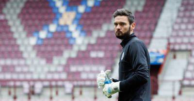 Craig Gordon has new Hearts teammates in awe but Steven Naismith urges caution over playing return timeline - www.dailyrecord.co.uk - Scotland