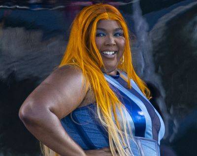Lizzo Says She'll ‘Continue To Be Who I Am’ While Accepting Humanitarian Award Amid Lawsuits - perezhilton.com - county Jones
