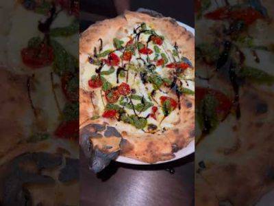 This Pizza Place Is So Snobbish - And I Like It! | Perez Hilton - perezhilton.com