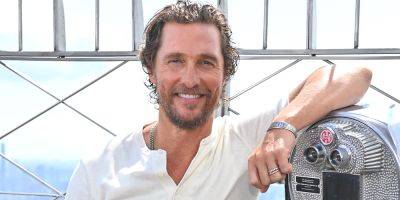 Matthew McConaughey's Kids Throw Him A Surprise Party After Book Reaches #1 on Bestseller List - www.justjared.com - New York - city Livingston