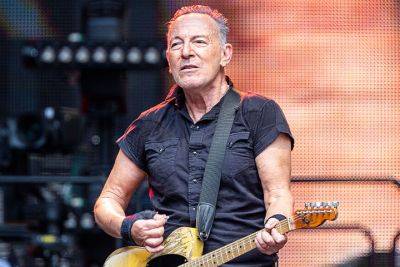 Bruce Springsteen Postpones All 2023 Shows Until Next Year Due To Illness - etcanada.com