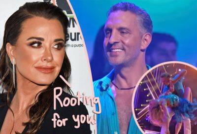 Kyle Richards Supported Mauricio Umansky IN PERSON At DWTS Premiere -- Despite Marriage Troubles! LOOK! - perezhilton.com - county Person