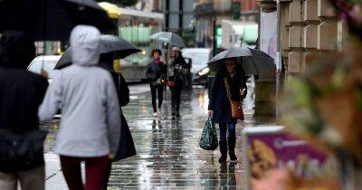 Greater Manchester weekend weather forecast as heavy showers to hit region - www.manchestereveningnews.co.uk - Manchester