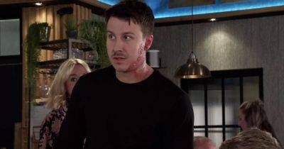 Coronation Street fans predict shock affair twist for Ryan Connor as they fume over 'forgotten' part of storyline - www.manchestereveningnews.co.uk