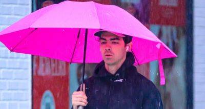 Joe Jonas Braves Rainy Weather in NYC to Grab Breakfast to Go - www.justjared.com - New York