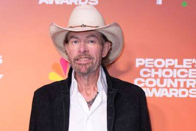 Toby Keith Opens Up About His Struggle With Stomach Cancer: ‘It’s A Little Bit Of A Roller Coaster’ - etcanada.com