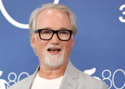 David Fincher Talks ‘The Killer’; Says Hollywood Strikes Make Him “Very Sad”, But “I Can Understand Both Sides” – Venice - deadline.com