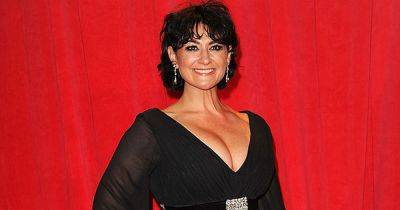 Real life of Emmerdale's Moira Dingle actress Natalie J Robb - co-star split, rival soap role, real age, new look and pop past - www.manchestereveningnews.co.uk - Manchester