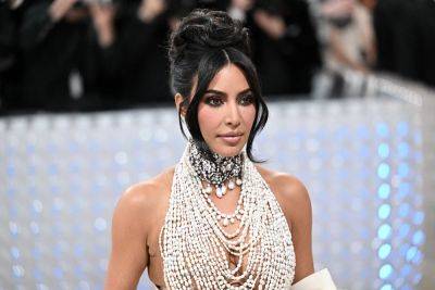 Smash Mouth Hilariously Responds To Kim Kardashian’s ‘All That Glitters Is Gold’ Bikini Post - etcanada.com - USA - county Story
