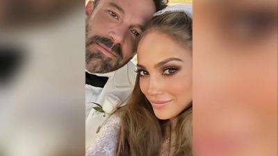 Jennifer Lopez & Ben Affleck Fuel Rocky Marriage Rumors With Tense Photos - www.hollywoodnewsdaily.com - Hollywood