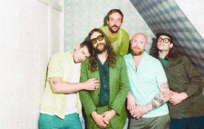 IDLES share raucous new single ‘Gift Horse’ - www.nme.com - Britain - London - city Kingston - county Bristol