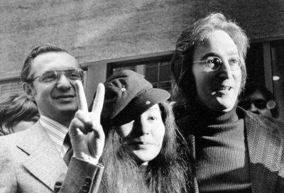 Leon Wildes Dies: John & Yoko Lawyer Who Beat Nixon Deportation Efforts Was 90 - deadline.com - London - New York - USA - New York - New Jersey - Vietnam - South Carolina - city Lenox, county Hill