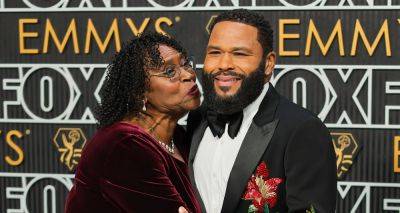 Anthony Anderson Arrives for Hosting Duties at Emmy Awards 2023 with Mom Doris! - www.justjared.com - Los Angeles
