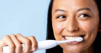 Shoppers say their teeth have ‘never felt cleaner’ with this half-price Spotlight electric toothbrush - www.ok.co.uk
