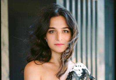 Jenny Slate Joins Michelle Williams In FX Series ‘Dying For Sex’ - deadline.com - county Williams
