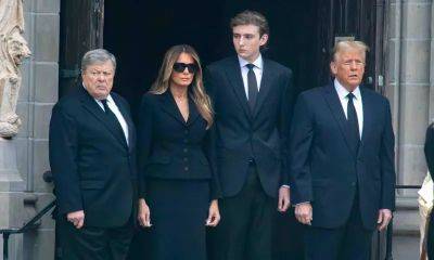 Melania Trump delivers emotional eulogy at her mother’s funeral: Trump family in attendance - us.hola.com - Florida - county Palm Beach