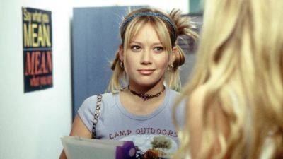 A Lizzie McGuire Writer Spills Details About the Canceled Reboot—Including if Lizzie and Gordo Were Endgame - www.glamour.com - New York - California - Italy