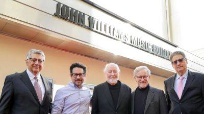 Sony Pictures Entertainment Dedicates John Williams Music Building At Studio With A Little Help From Steven Spielberg, J.J. Abrams And More - deadline.com - Jordan - city Columbia