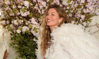 Gisele Bündchen’s go-to fruit for smoothies and smoothie bowls - us.hola.com - Brazil - California