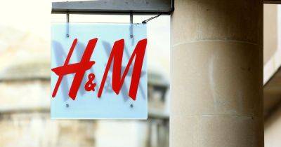 H&M pulls school uniform advert after complaints it ‘sexualised’ children - www.manchestereveningnews.co.uk