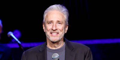 Jon Stewart Returning as 'Daily Show' Host, But There's a Catch! - www.justjared.com
