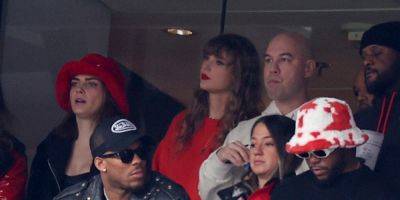 Inside Taylor Swift's Suite at Chiefs-Ravens Game: Who's She Sitting With at Sunday's Game? - www.justjared.com - Taylor - state Maryland - Kansas City - Baltimore, state Maryland