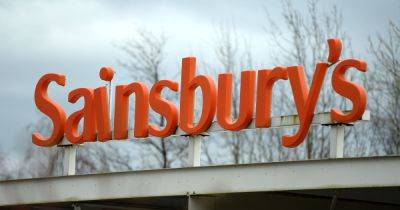 Sainsburys to increase the pay of 120,000 workers - www.manchestereveningnews.co.uk - London