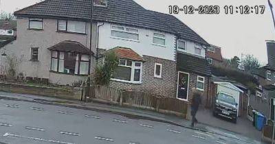 Police release CCTV footage of missing man's last known sighting in major new appeal - www.manchestereveningnews.co.uk