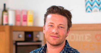 Jamie Oliver's one-pan fish recipe that blasts belly fat and requires just a handful of ingredients - www.dailyrecord.co.uk - Scotland