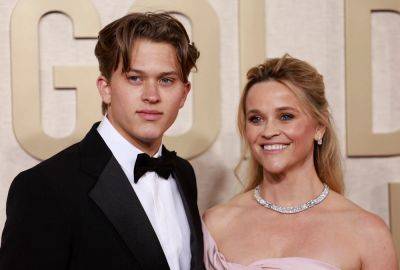 ‘Party animal’ Reese Witherspoon brings lookalike son Deacon Phillippe to the 2024 Golden Globes post divorce - nypost.com - Alabama - Tennessee