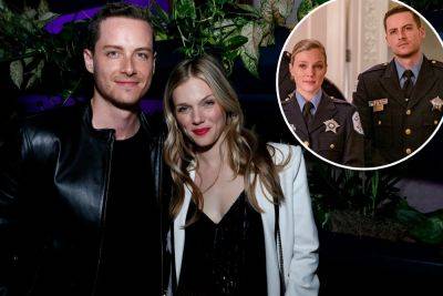 ‘Chicago P.D.’ stars Jesse Lee Soffer and Tracy Spiridakos are dating - nypost.com - Chicago
