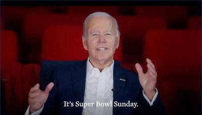 Joe Biden Laments “Shrinkflation” In Social Media Super Bowl Spot - deadline.com - USA