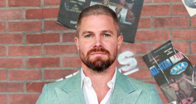 Stephen Amell to Lead 'Suits: LA' Spinoff at NBC - www.justjared.com - New York - Los Angeles - New York - city Vancouver