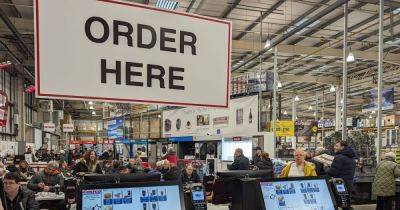 US Costco shoppers say they 'can't believe this' after seeing UK food court menu - www.manchestereveningnews.co.uk - Britain - USA - Arizona