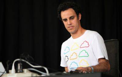 Four Tet announces new album ‘Three’ with the track ‘Daydream Repeat’ - www.nme.com - Britain