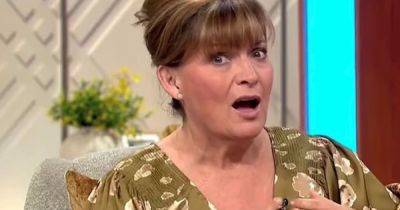 Lorraine Kelly admits debut novel wouldn't exist without help of David Attenborough - www.dailyrecord.co.uk - Britain - Scotland - USA - county Butler - county Foster - Zimbabwe