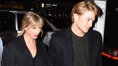 Taylor Swift Admits She Was ‘Lonely’ While Writing Folklore (And Still Dating Joe Alwyn) - www.glamour.com - city Melbourne
