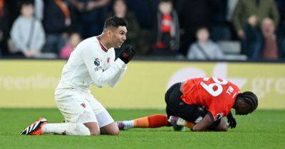 Gary Neville spots what furious Casemiro did to his Manchester United teammate vs Luton - www.manchestereveningnews.co.uk - Brazil - Manchester - city Luton